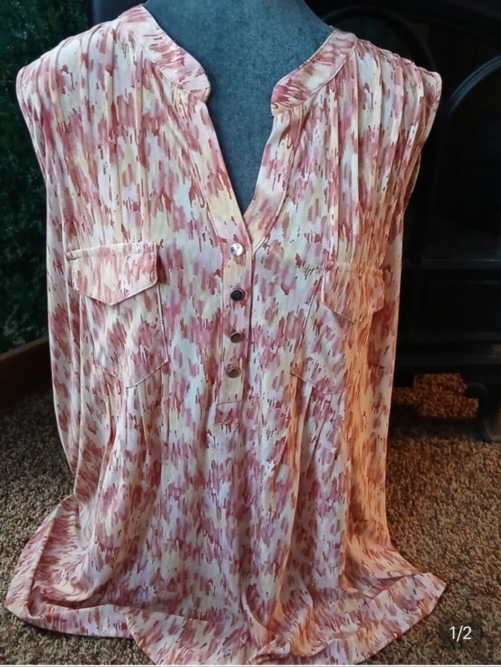 Cocomo Cream and Rose Sleeveless Button-Front Blouse - Picture 3 of 3